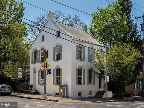 300 W South St, Frederick, MD 21701