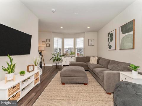 704 Brengle Dr, Frederick, MD 21701 photo 6