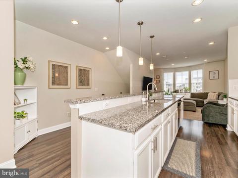 704 Brengle Dr, Frederick, MD 21701 photo 16