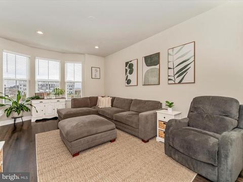 704 Brengle Dr, Frederick, MD 21701 photo 5