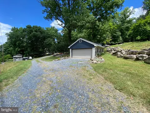 6445 Quinn Rd, Frederick, MD 21701