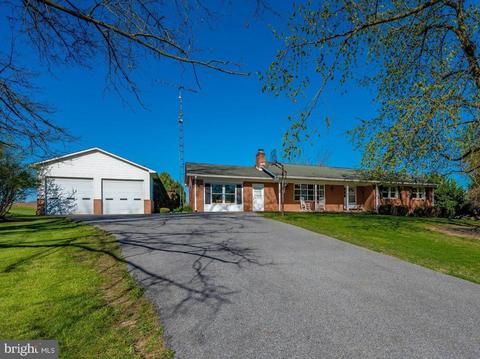 10360 Oak Hill Rd, Keymar, MD 21757