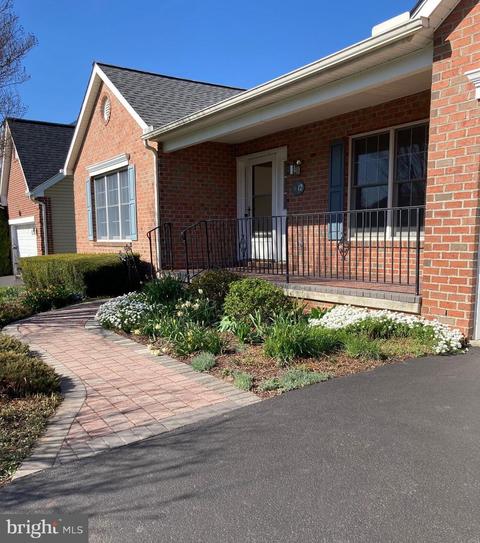 1012 Bexhill Dr, Frederick, MD 21702 photo 2