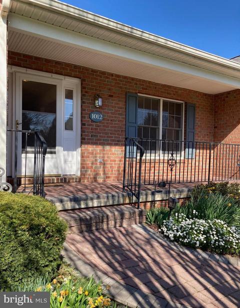 1012 Bexhill Dr, Frederick, MD 21702 photo 3