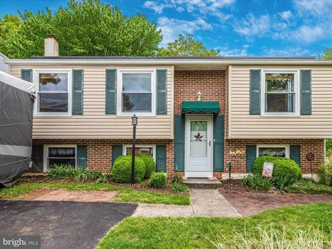 112 Deerfield Pl, Frederick, MD 21702