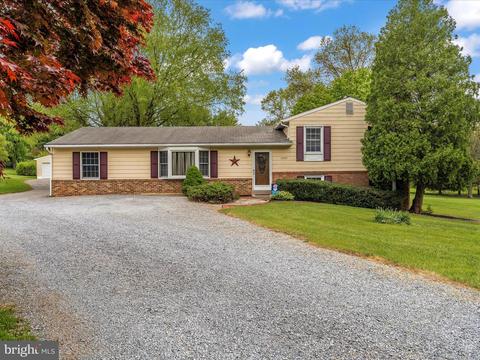 13907 Legion Ct, Mount Airy, MD 21771