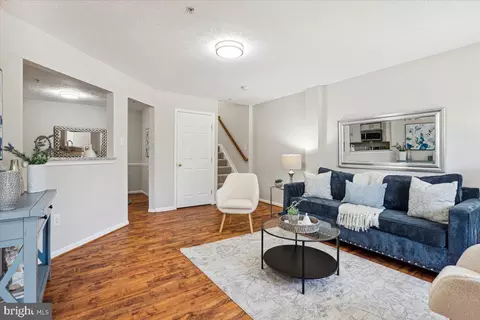 5359 Regal Ct, Frederick, MD 21703 photo 2