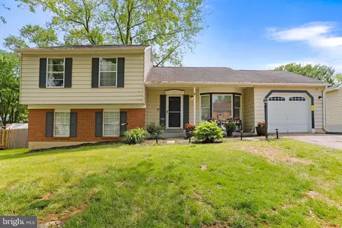 8821 Adventure Ave, Walkersville, MD 21793