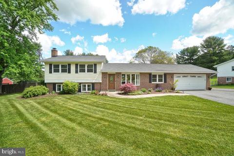 12640 Molesworth Dr, Mount Airy, MD 21771