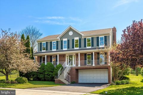 10687 Finn Dr, New Market, MD 21774