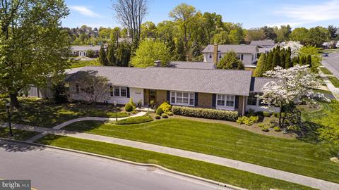 3 Kline Blvd, Frederick, MD 21701