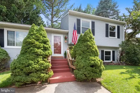 1587 Andover Ln, Frederick, MD 21702