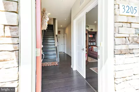 3205 Stone Barn Dr, Frederick, MD 21704 photo 3