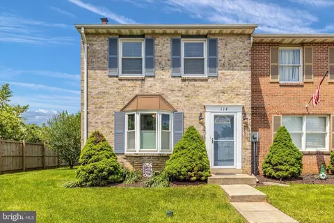 114 Grimes Ct, Mount Airy, MD 21771