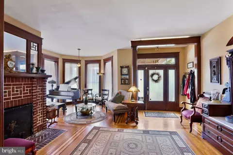 521 Elm St, Frederick, MD 21701 photo 4