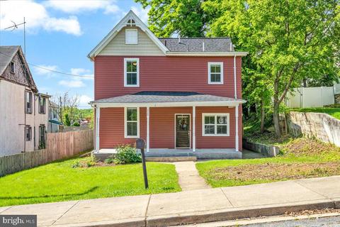 220 E A St, Brunswick, MD 21716