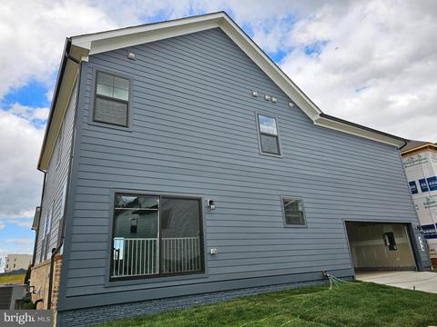 442 Constellation Ln, Frederick, MD 21701 photo 4