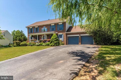 8218 Glen Heather Dr, Frederick, MD 21702