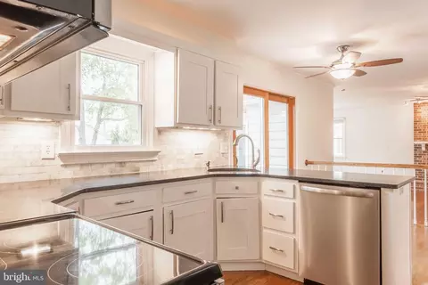 7206 Rainbow Ln, Frederick, MD 21702 photo 12