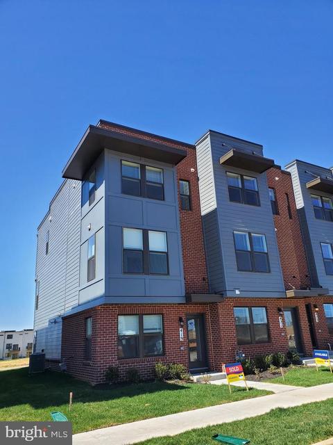 419 Union St, Frederick, MD 21701 photo 2