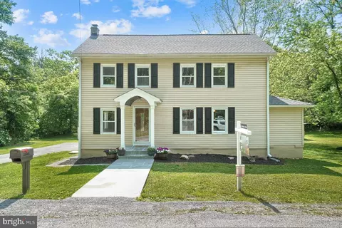 15945 Saint Anthony Rd, Thurmont, MD 21788