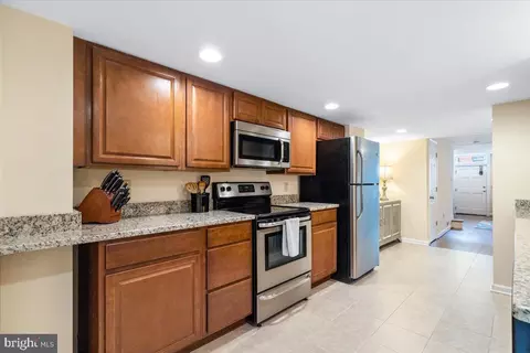 42 E South St, Frederick, MD 21701 photo 10