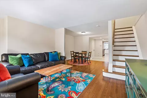 42 E South St, Frederick, MD 21701 photo 4