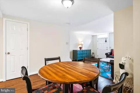 42 E South St, Frederick, MD 21701 photo 9