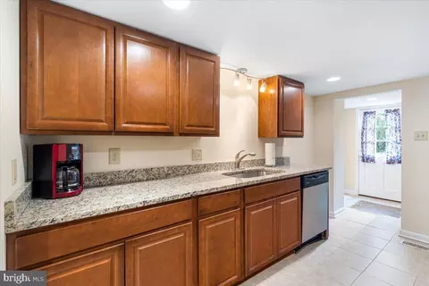42 E South St, Frederick, MD 21701 photo 13