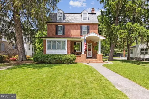317 W College Ter, Frederick, MD 21701