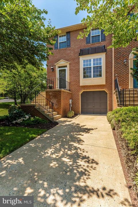8263 Waterside Ct, Frederick, MD 21701 photo 5