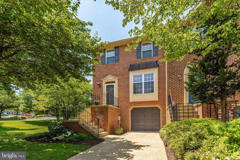 8263 Waterside Ct, Frederick, MD 21701 photo 2