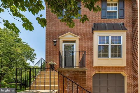 8263 Waterside Ct, Frederick, MD 21701 photo 3
