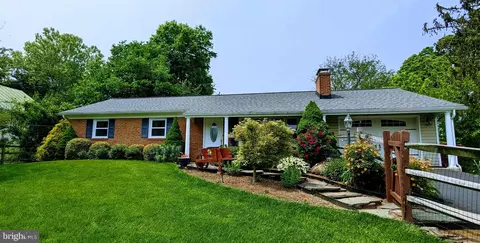 3640 Petersville Rd, Knoxville, MD 21758