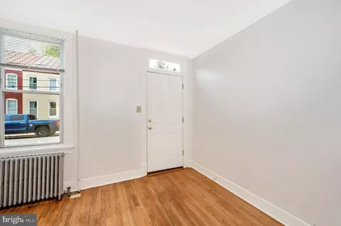 403 S W W, Frederick, MD 21701 photo 2