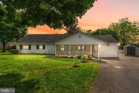 5928 Quinn Rd, Frederick, MD 21701
