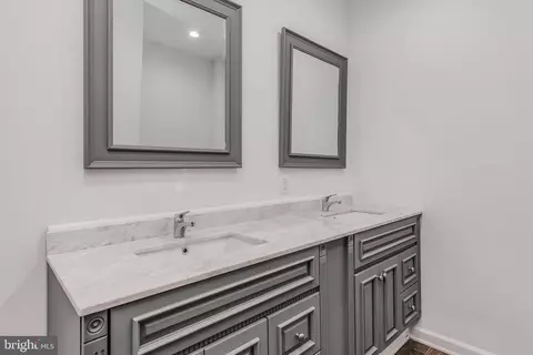 115 E Potomac St, Brunswick, MD 21716 photo 25