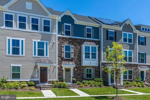 719 Potomac View Pkwy, Brunswick, MD 21716