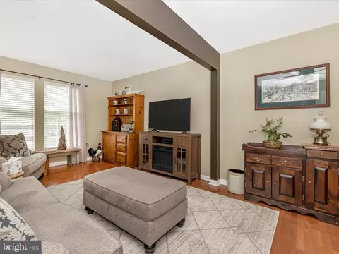2275 Wetherburne Way, Frederick, MD 21702 photo 6
