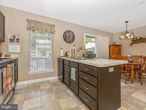 2275 Wetherburne Way, Frederick, MD 21702 photo 17