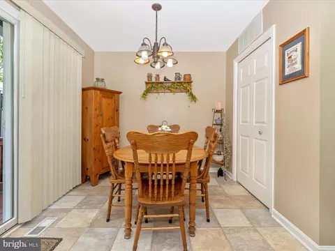 2275 Wetherburne Way, Frederick, MD 21702 photo 11
