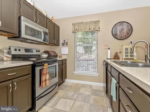 2275 Wetherburne Way, Frederick, MD 21702 photo 16