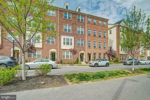 7122 Proclamation Pl, Frederick, MD 21703