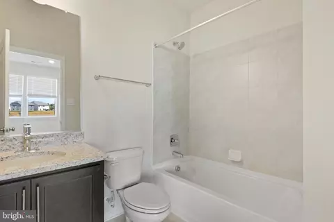 858 Amity St, Frederick, MD 21701 photo 7