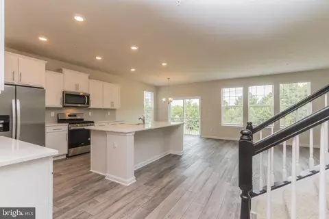 403 Union St, Frederick, MD 21701 photo 3