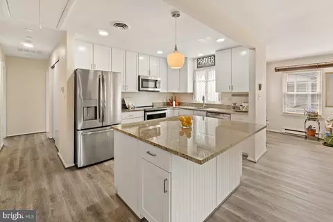 7029 Arbor Dr, Frederick, MD 21703