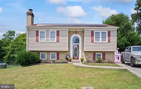 48 Concord Dr, Brunswick, MD 21716