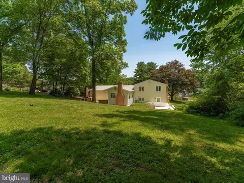 2710 Laura Dr, Frederick, MD 21704 photo 6