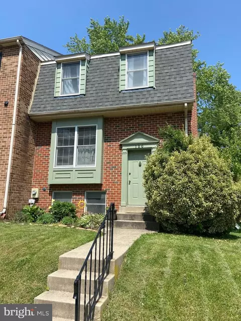 100 Edinburgh Ct, Walkersville, MD 21793