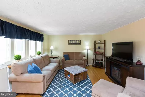 6571 Whetstone Dr, Frederick, MD 21703 photo 9